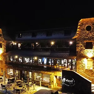 https://niunit.andorra-la-vella-hotels.net