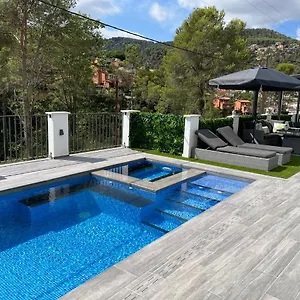  Villa Lux Barcelona Spain