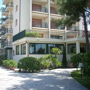Paris 3* Lido di Camaiore